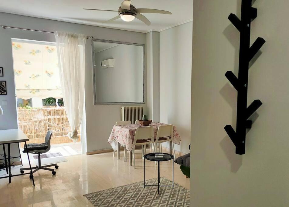 Appartement Δίπλα Στο Πάρκο à Kalamata Extérieur photo