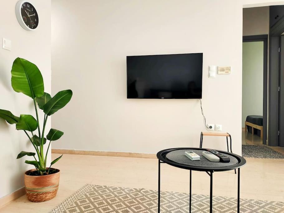 Appartement Δίπλα Στο Πάρκο à Kalamata Extérieur photo